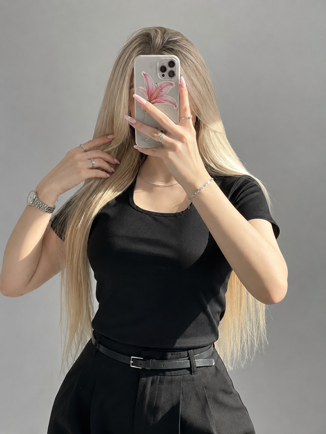 تیشرت یقه خشتی مشکی زنانه کد ۱۰۸۶